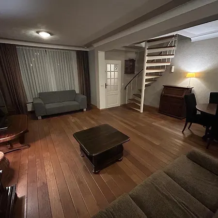 Entire Villa, Free Parking Lägenhet Veldhoven