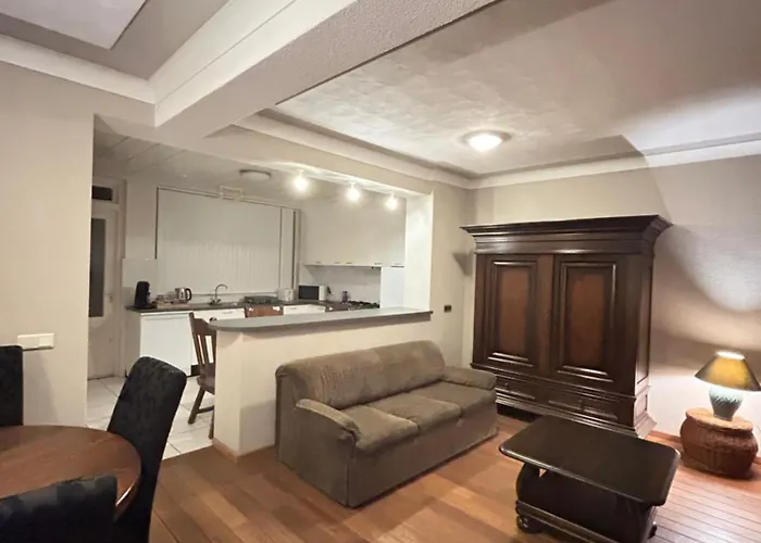 Appartamento Entire Villa, Free Breakfast, Free Parking