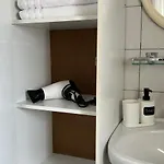 Apartamento Entire Villa, Free Breakfast, Free Parking